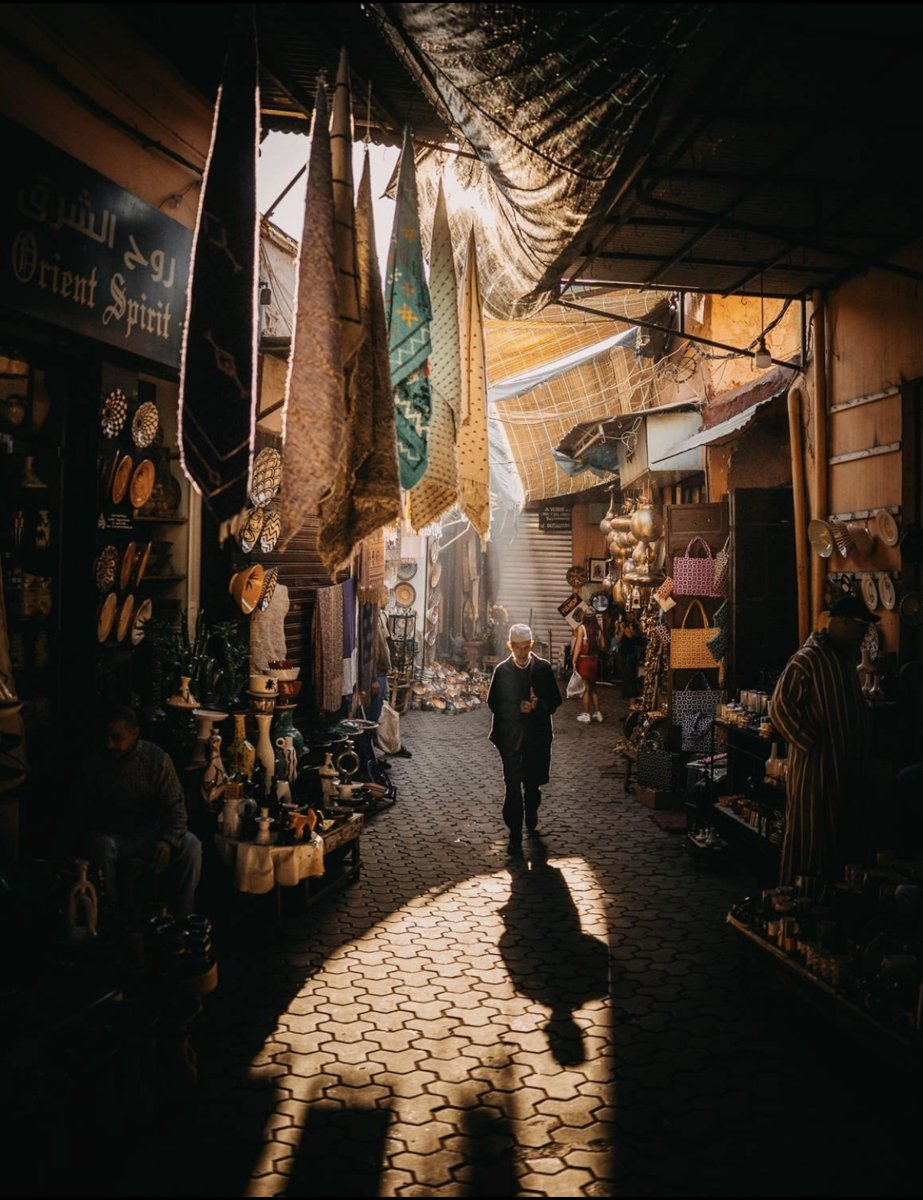 Light and shadows in a Marrakech souk